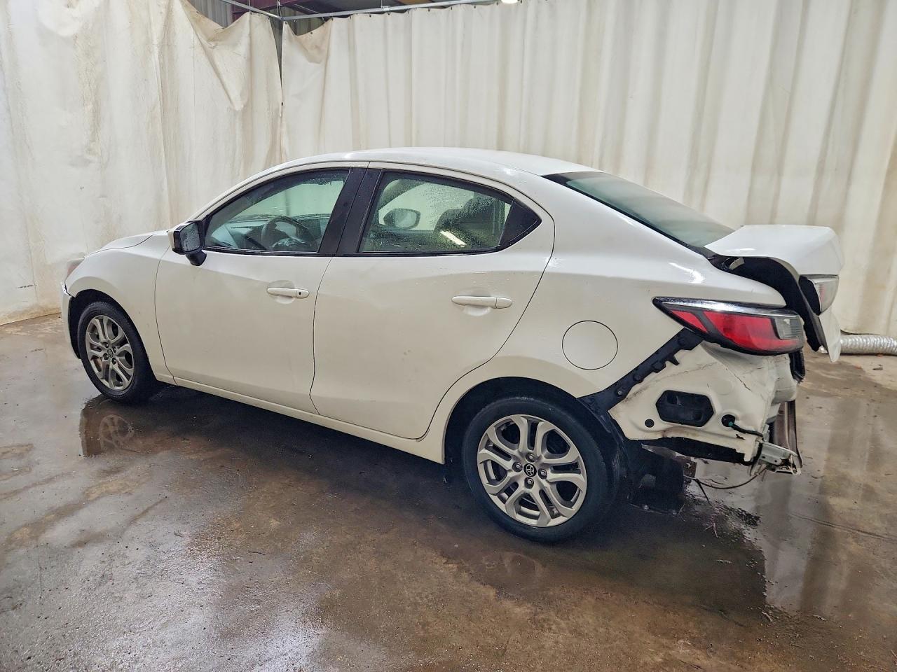 2018 Toyota Yaris Ia Base White vin: 3MYDLBYVXJY311299
