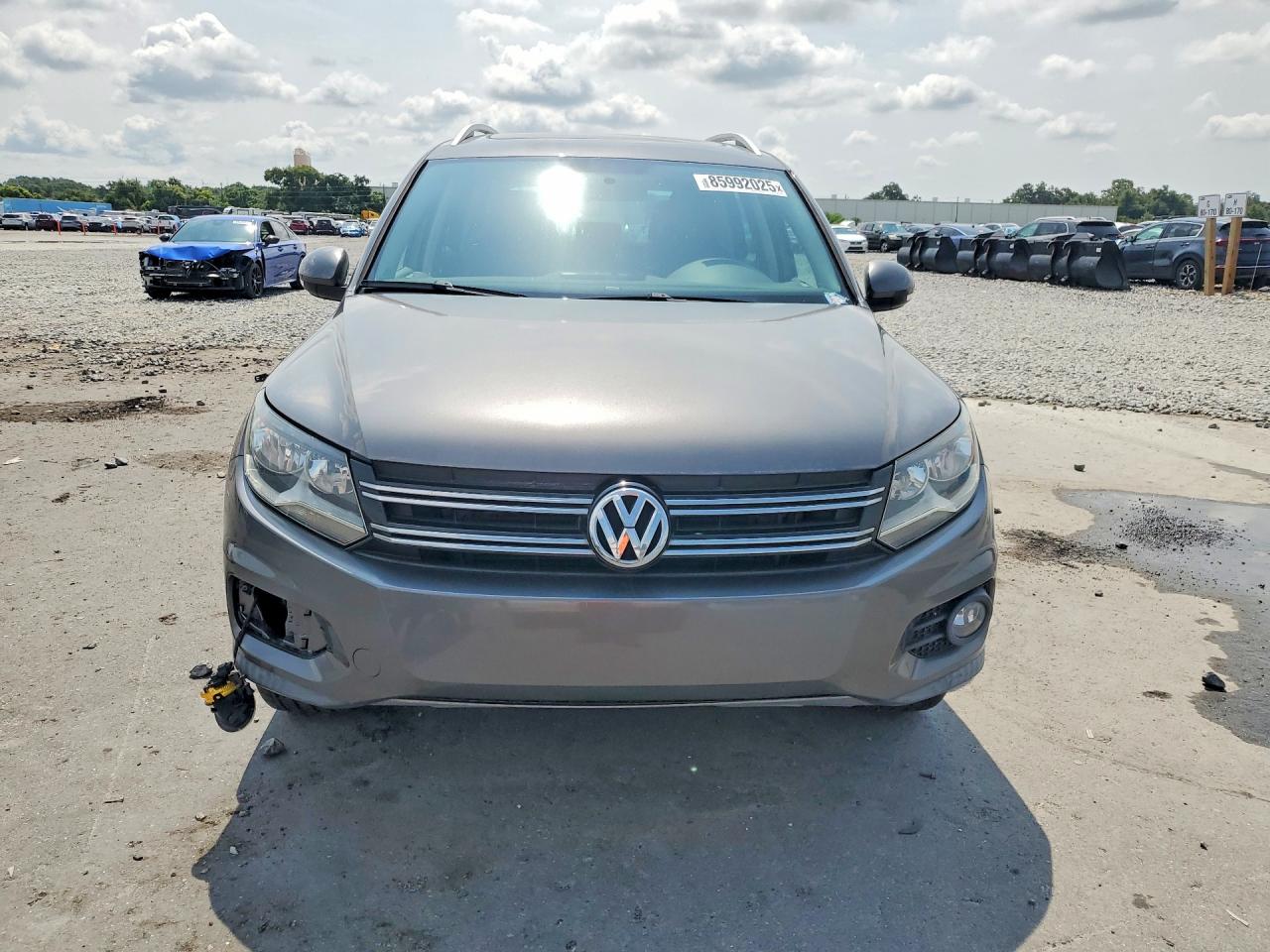 2015 Volkswagen Tiguan S Gray vin: WVGAV7AX7FW516013