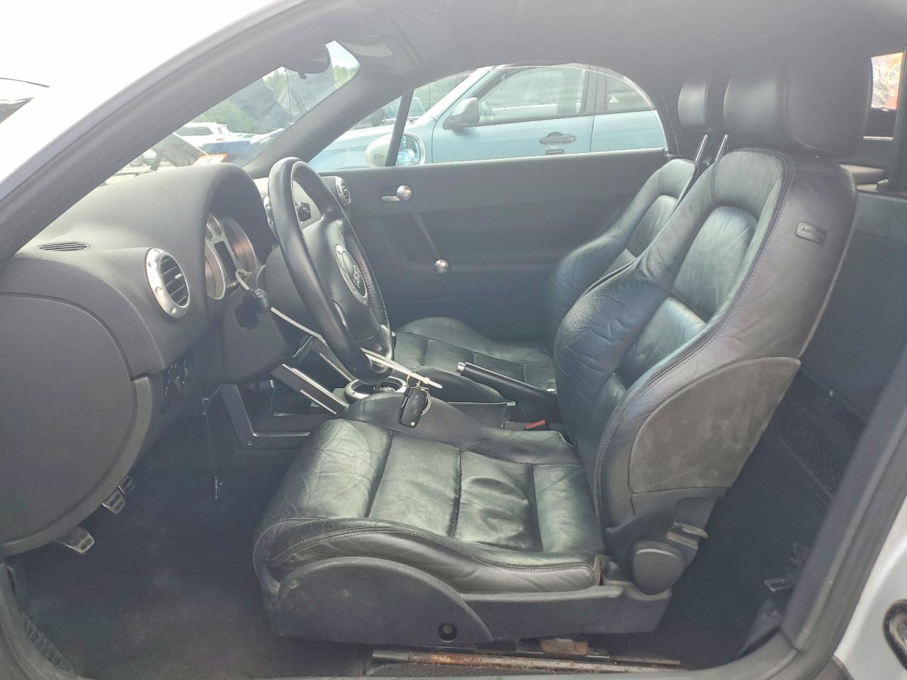 2001 Audi Tt Silver vin: TRUTX28N711021806