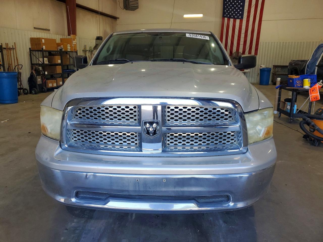 2009 Dodge Ram 1500 Серебряный vin: 1D3HB18PX9S801709