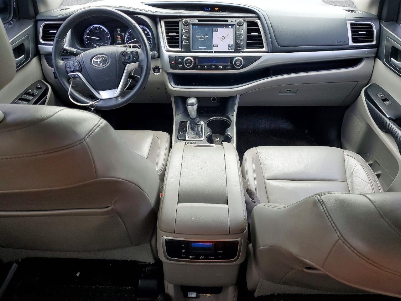 2014 Toyota Highlander Xle White vin: 5TDKKRFH6ES027308