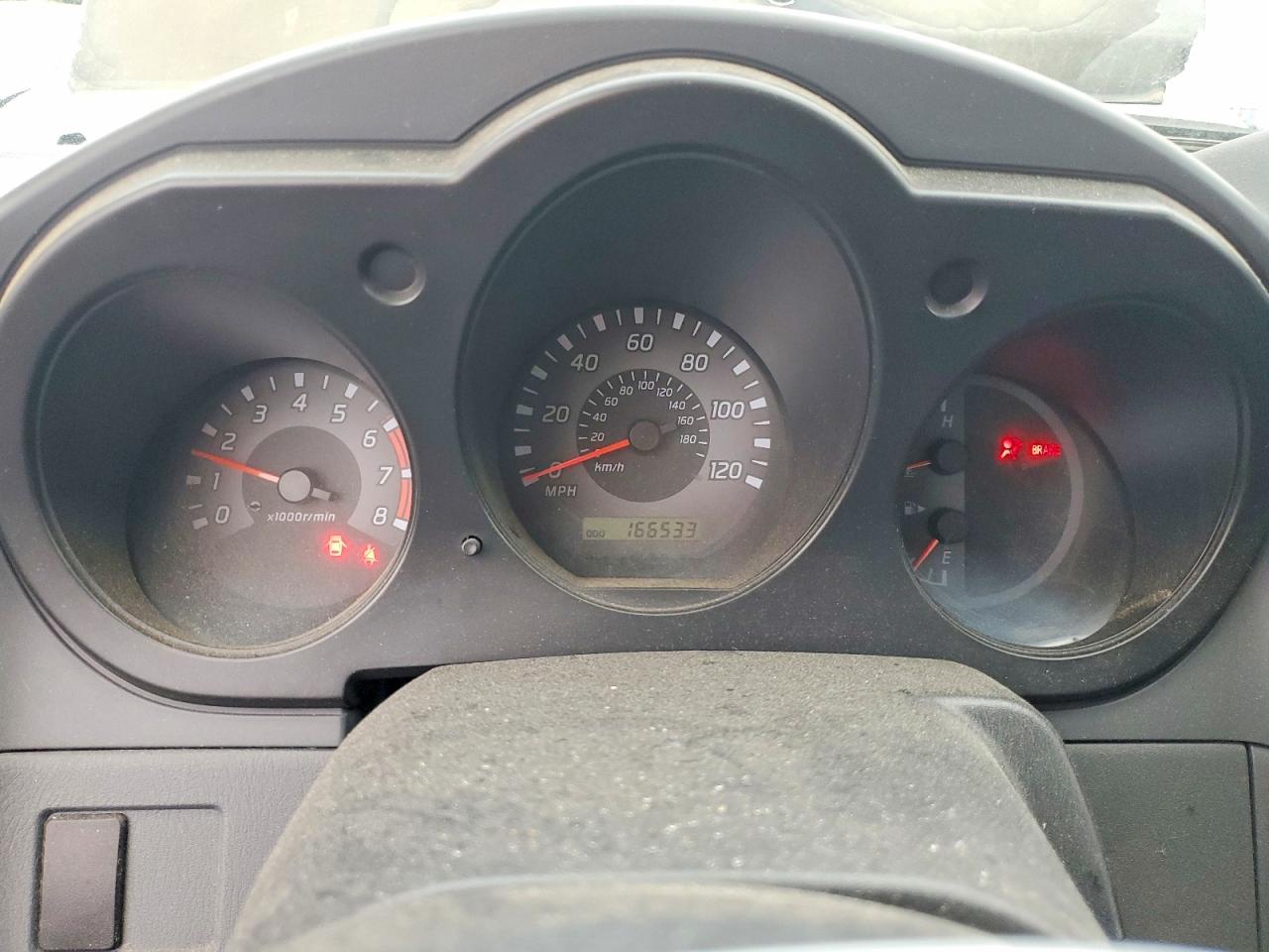 2002 Nissan Frontier Standard White vin: 1N6DD26S52C336526