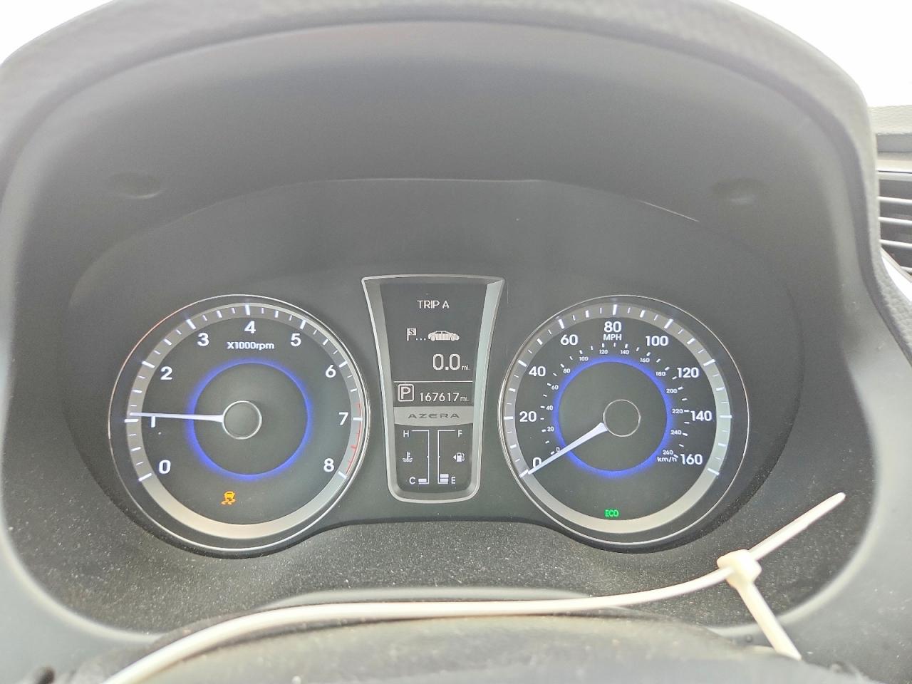 2013 Hyundai Azera Base White vin: KMHFG4JG5DA223025