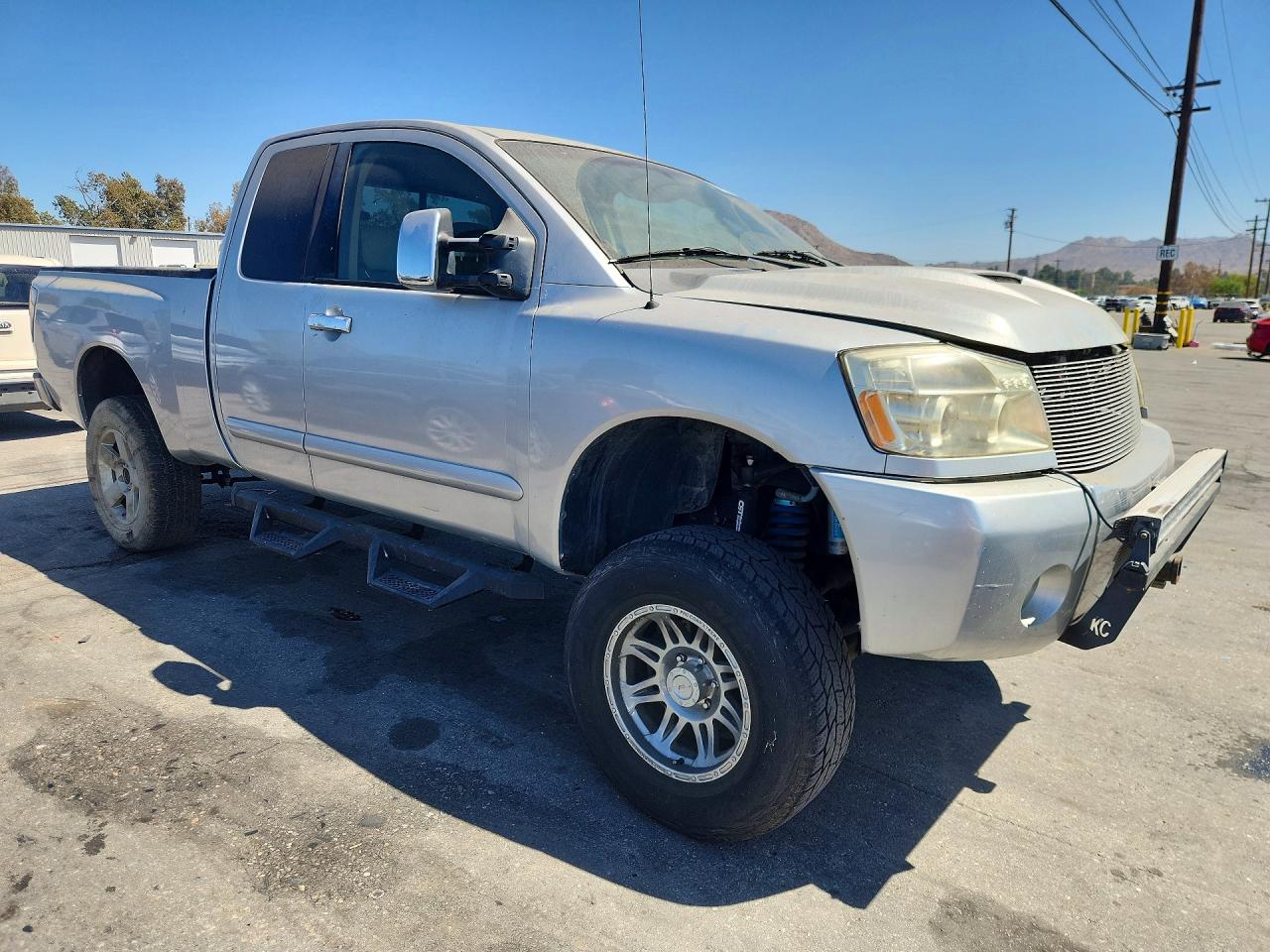2004 Nissan Titan Xe Silver vin: 1N6AA06A64N526785