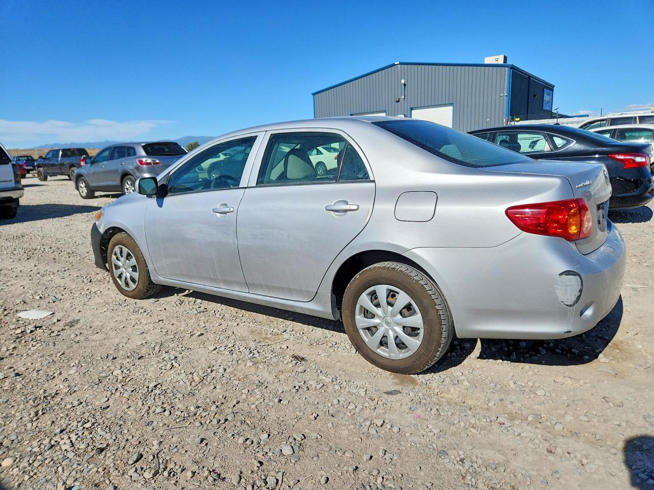 2010 Toyota Corolla Le Серебряный vin: 1NXBU4EE8AZ223840