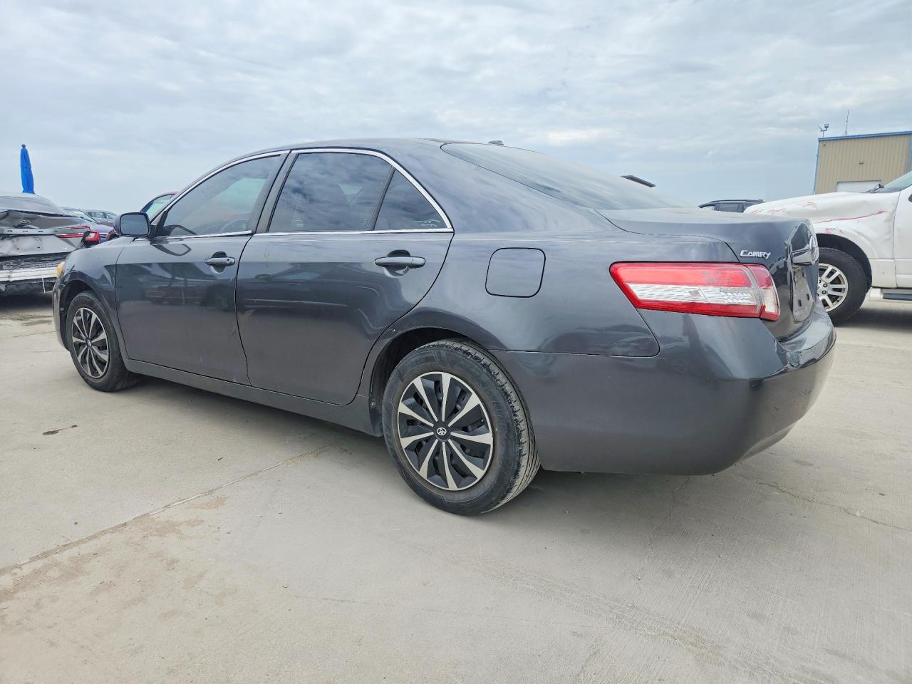 2011 Toyota Camry Le Серый vin: 4T1BF3EK2BU610332