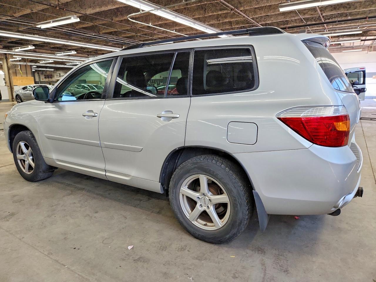 2010 Toyota Highlander Se Silver vin: 5TDJK3EH6AS016376
