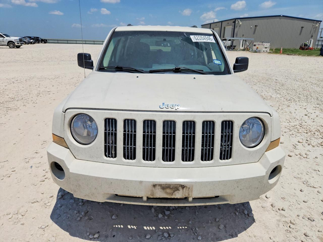 2008 Jeep Patriot Sport White vin: 1J8FT28058D554147