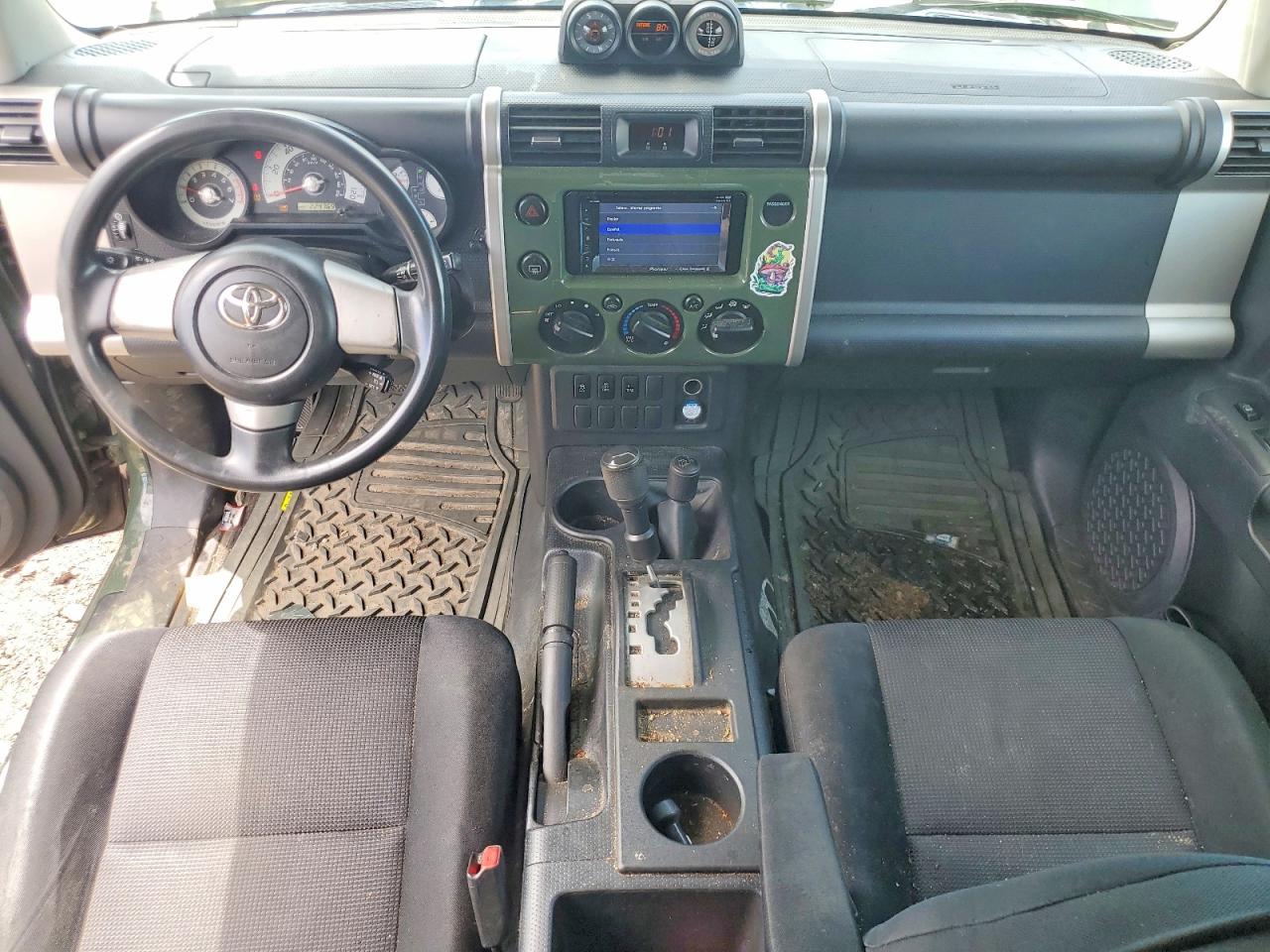 2010 Toyota Fj Cruiser Base Green vin: JTEBU4BF1AK084644
