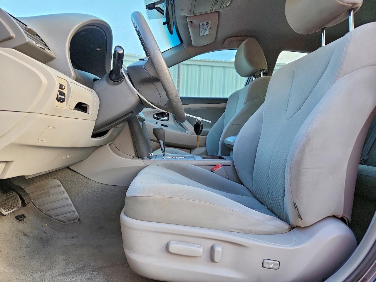 2009 Toyota Camry Le Gray vin: 4T4BE46KX9R107235