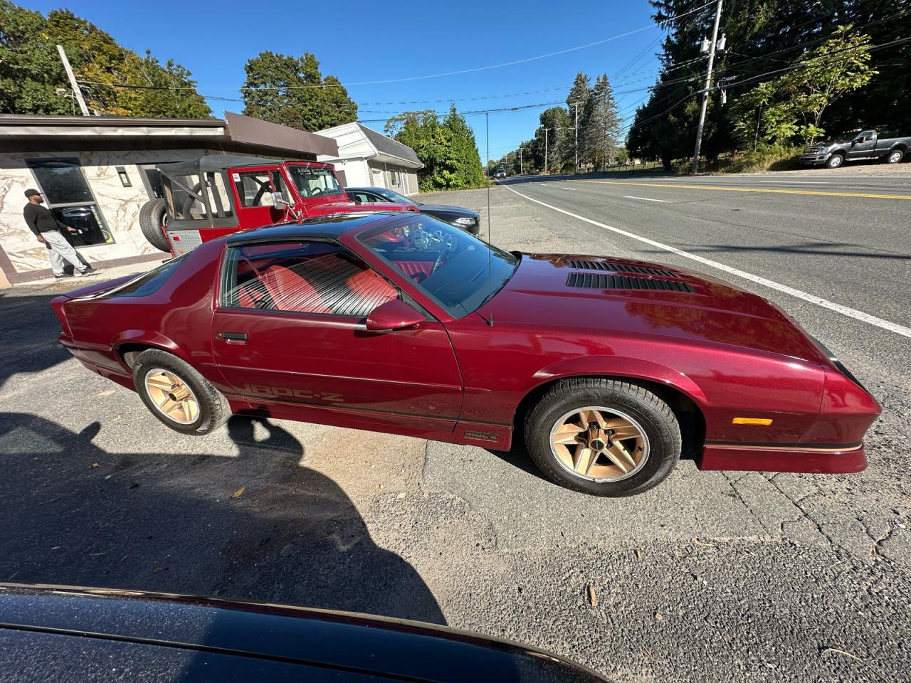 1988 Chevrolet Camaro Burgundy vin: 1G1FP21F1JL138014