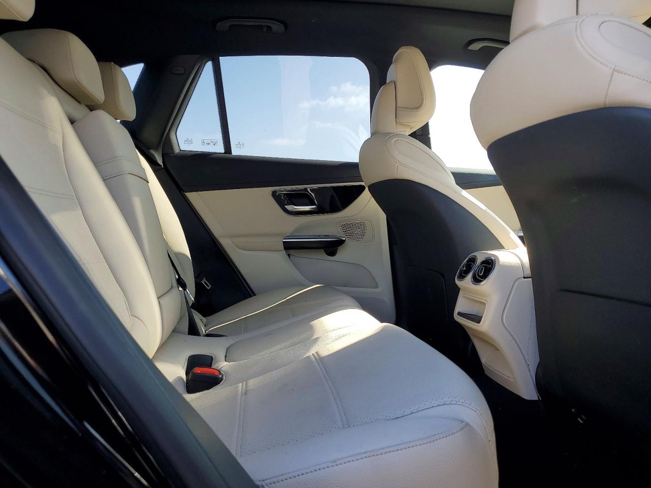 2024 Mercedes-benz Glc 300 Черный vin: W1NKM4GB5RF184382