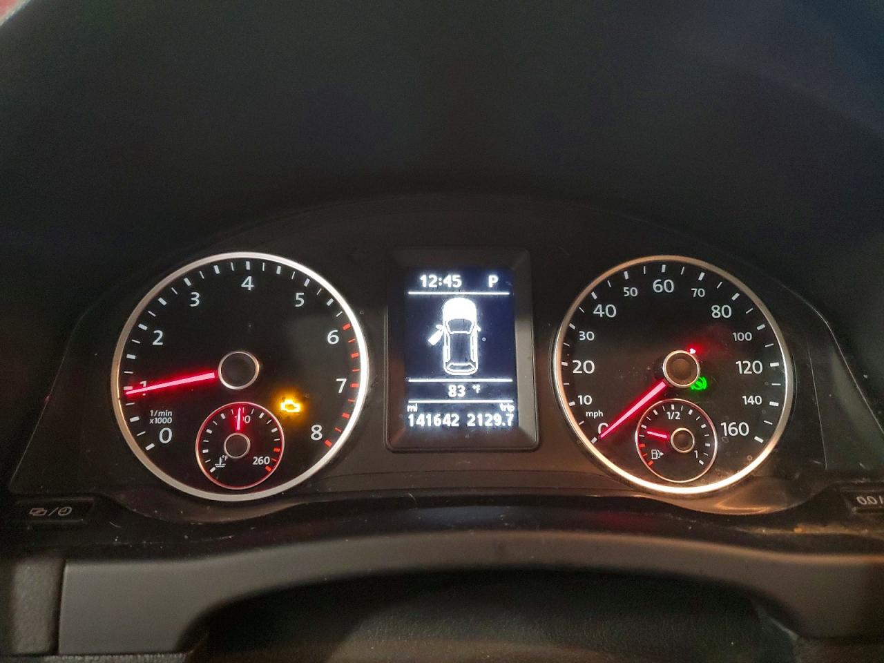 2013 Volkswagen Tiguan S Burgundy vin: WVGBV3AXXDW067145
