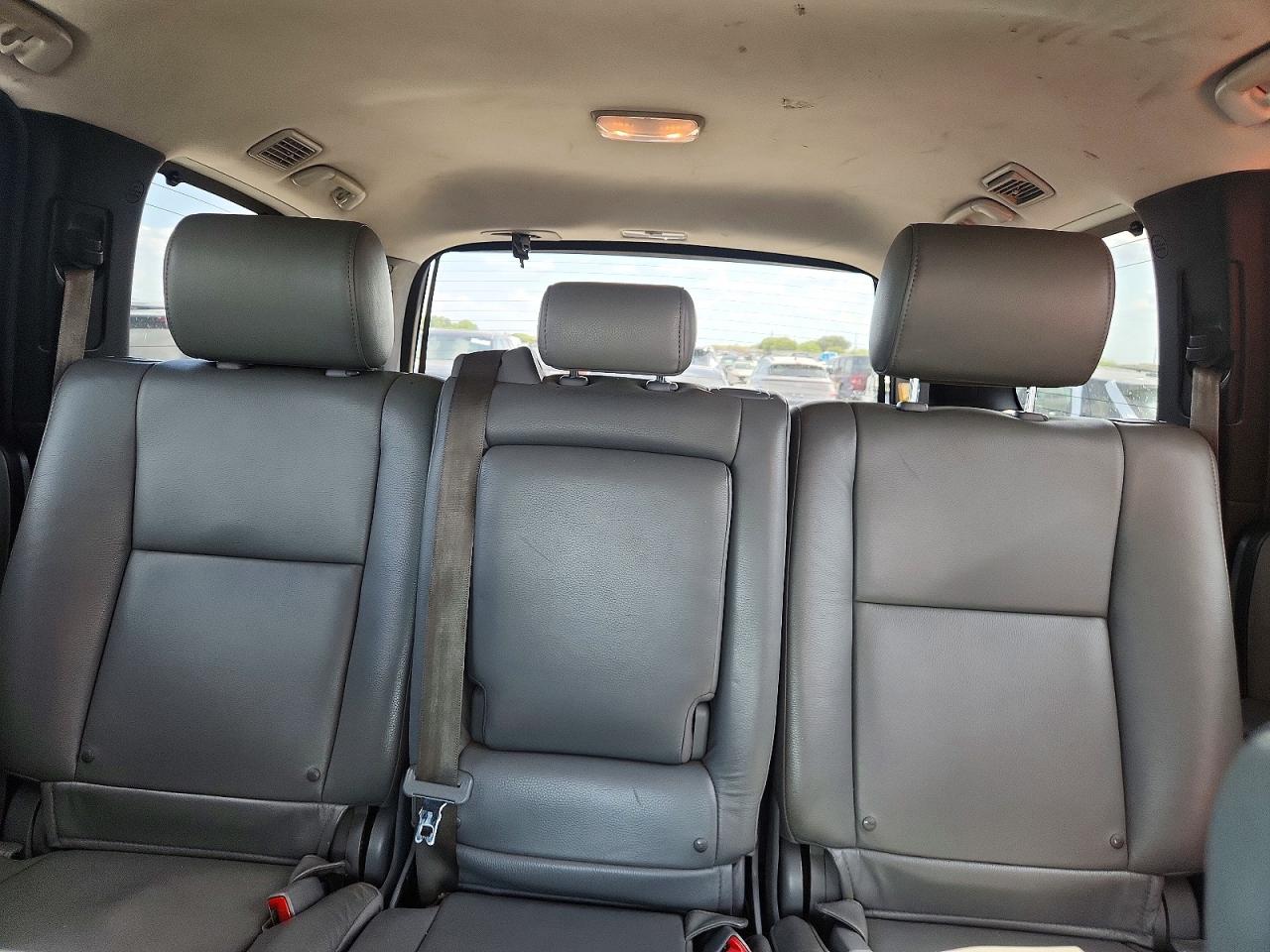 2013 Toyota Sequoia Limited Silver vin: 5TDJY5G15DS090452