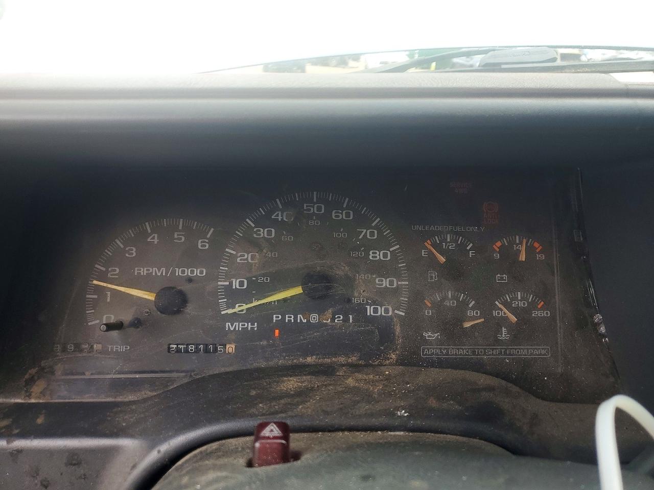1998 Chevrolet Tahoe C1500 Черный vin: 1GNEC13R5WJ358119
