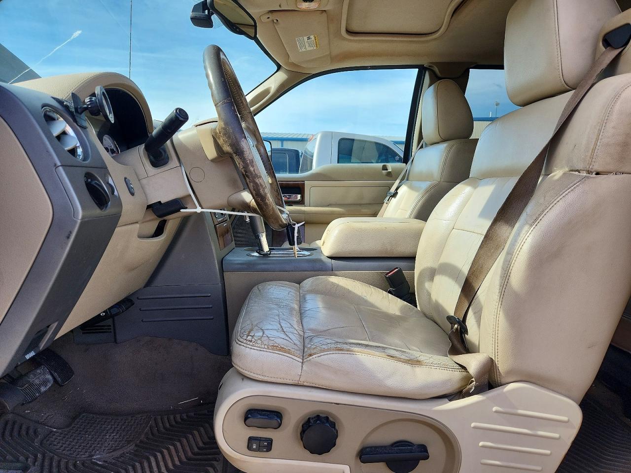 2004 Ford F150 Blue vin: 1FTPX14514NC04949