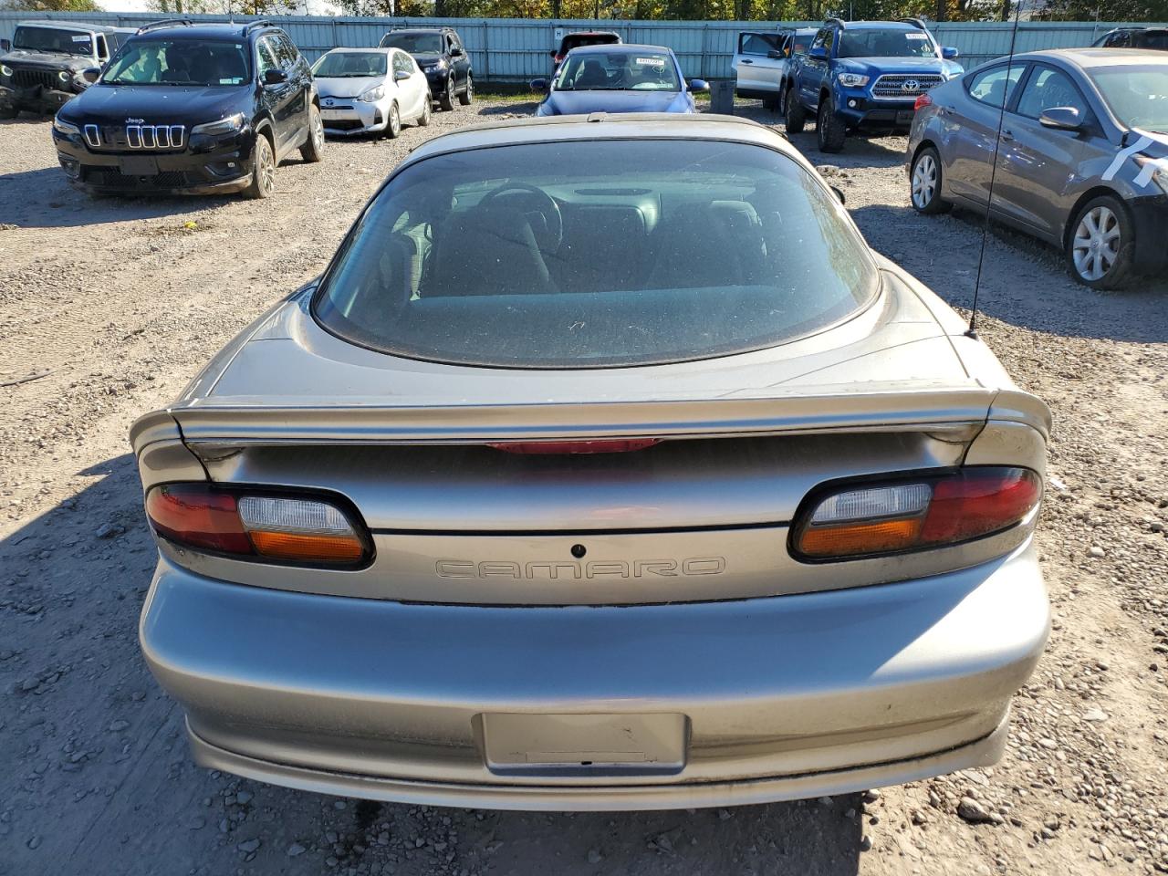 1999 Chevrolet Camaro Желто-коричневый vin: 2G1FP22K8X2120677