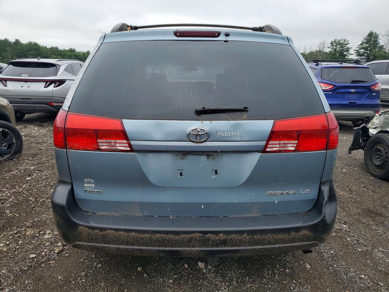 2005 Toyota Sienna Le 7 Passenger Синий vin: 5TDZA23C75S265542