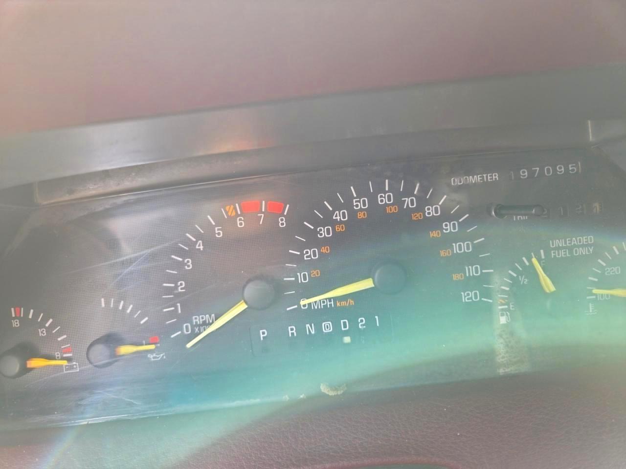 1993 Pontiac Grand Prix Le Red vin: 1G2WH54T4PF205840