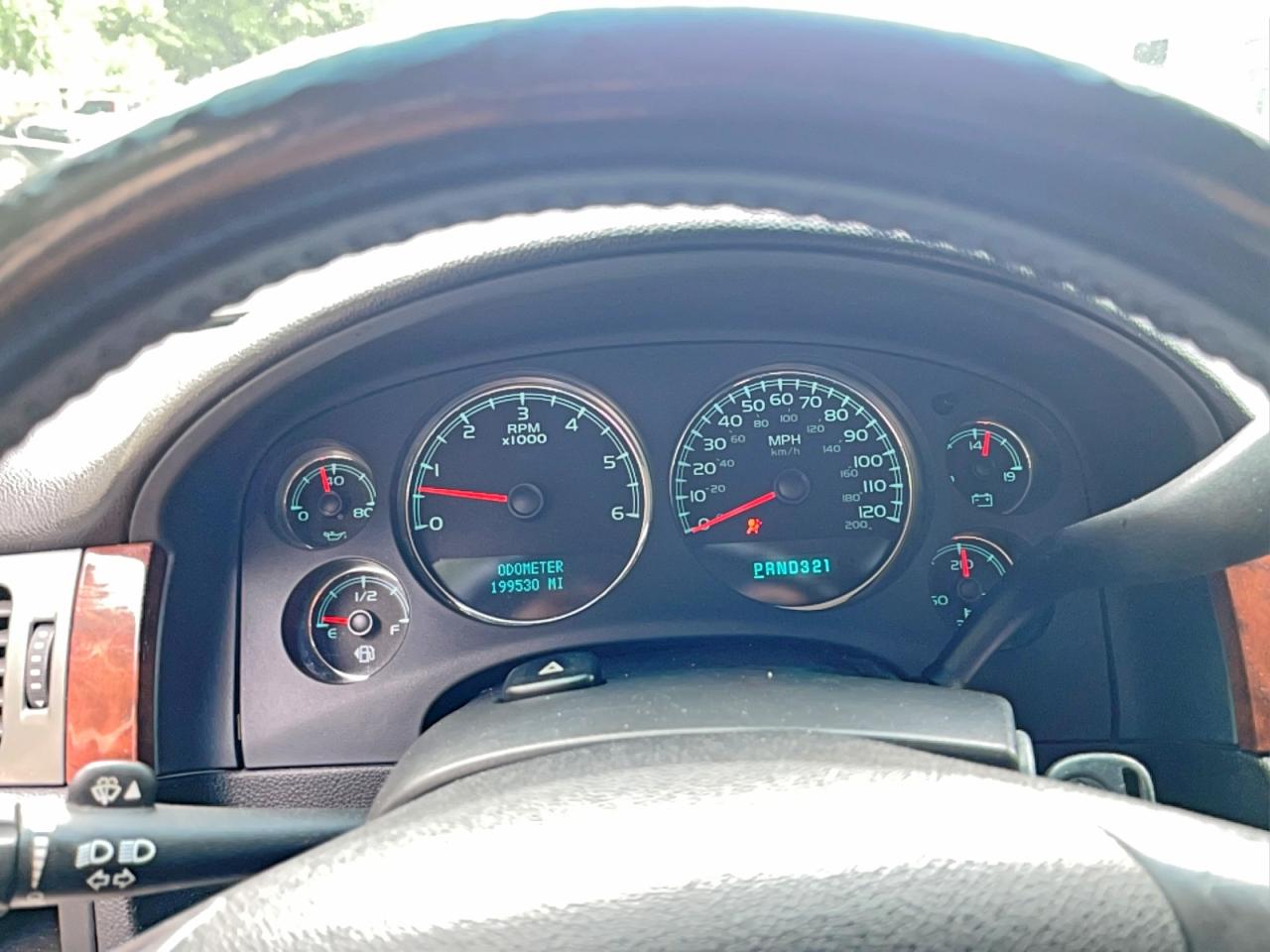 2008 Chevrolet Avalanche C1500 Gold vin: 3GNEC12008G272921
