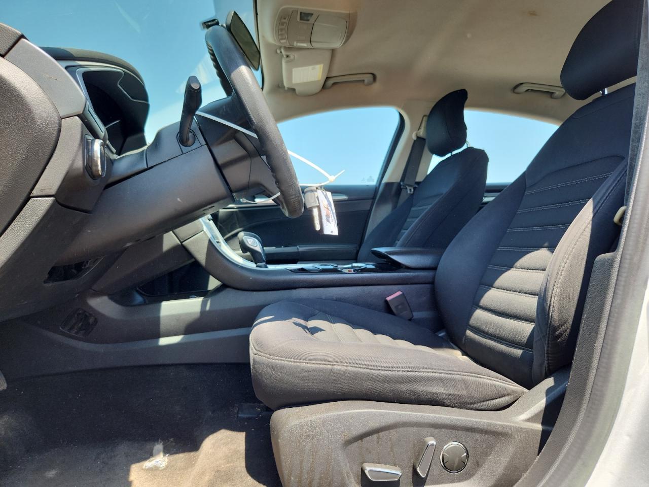 2015 Ford Fusion Se Silver vin: 1FA6P0H71F5102674
