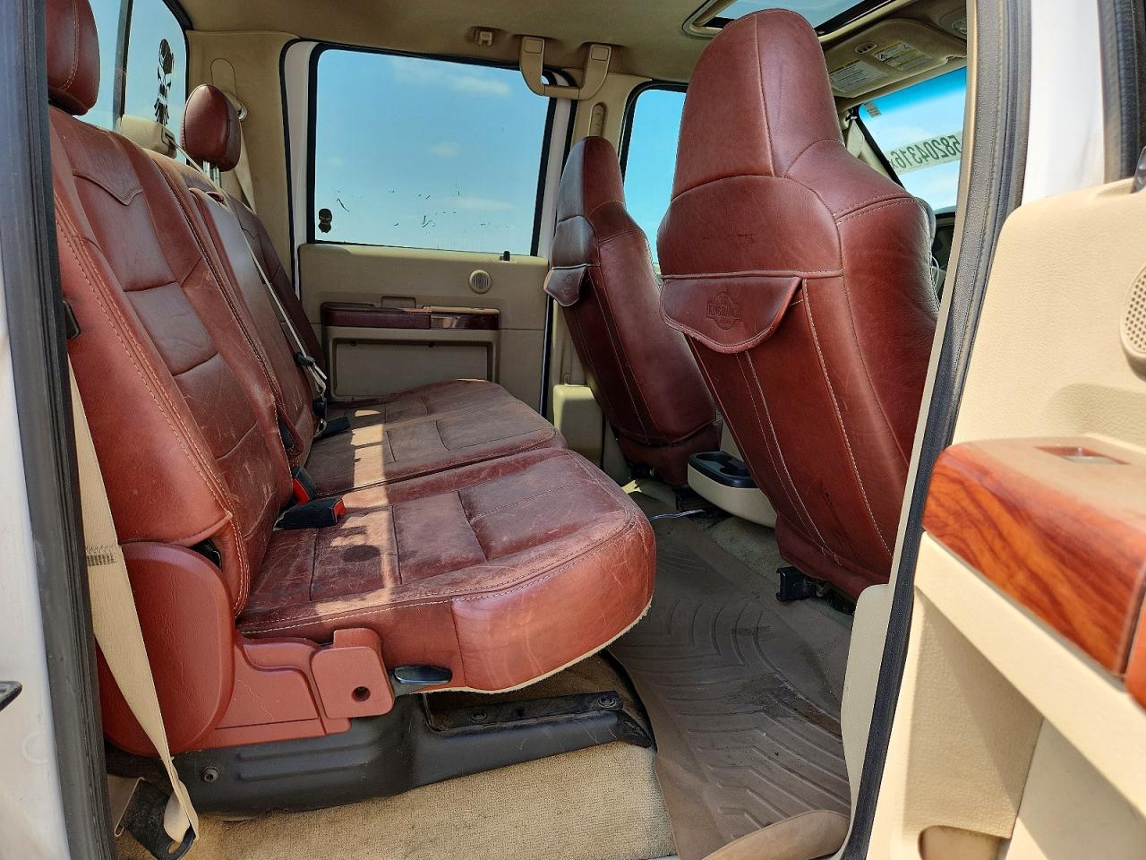 2010 Ford F250 Super Duty White vin: 1FTSW2BR6AEA28095