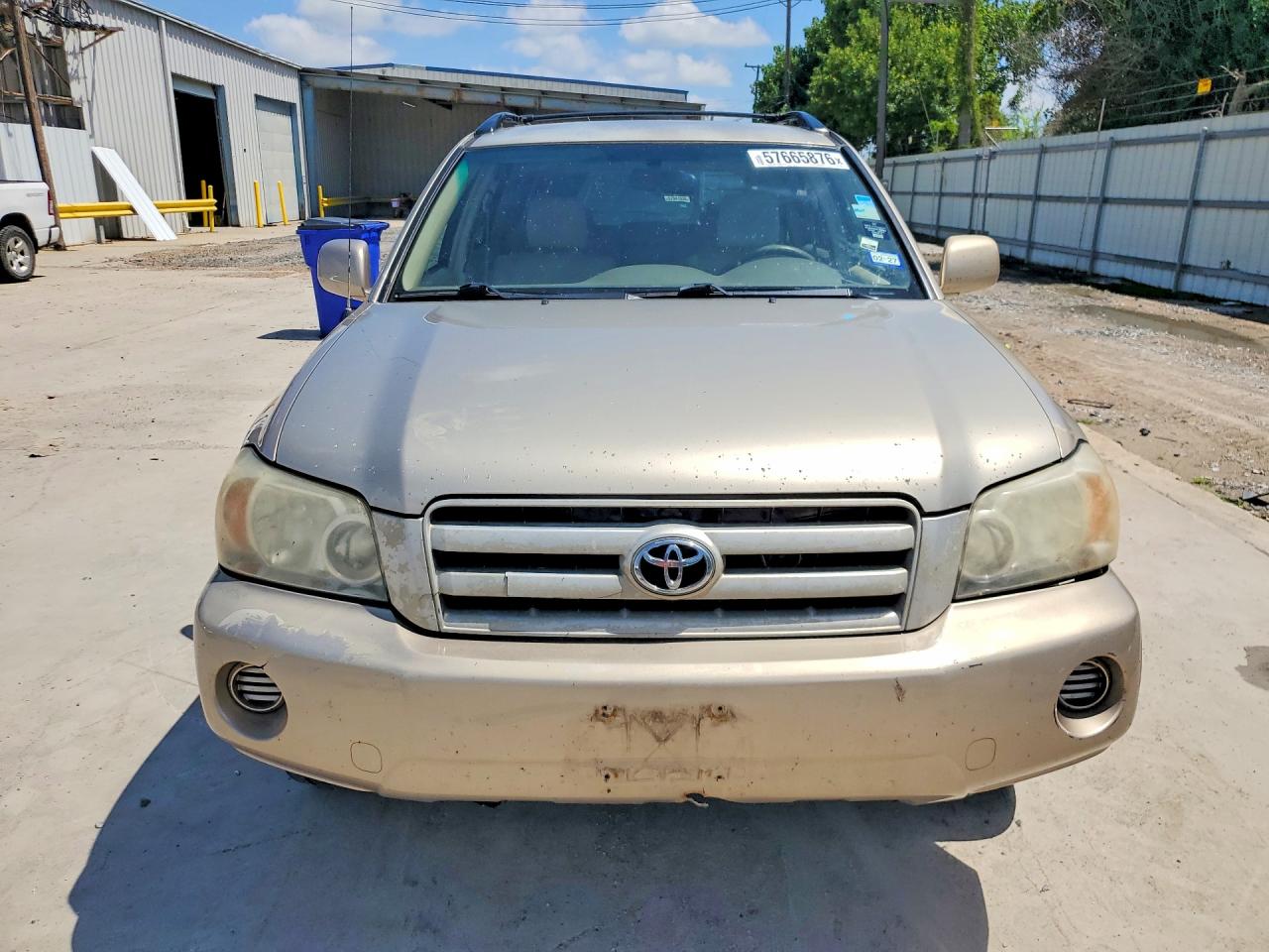 2007 Toyota Highlander Base Gold vin: JTEDD21A270166339