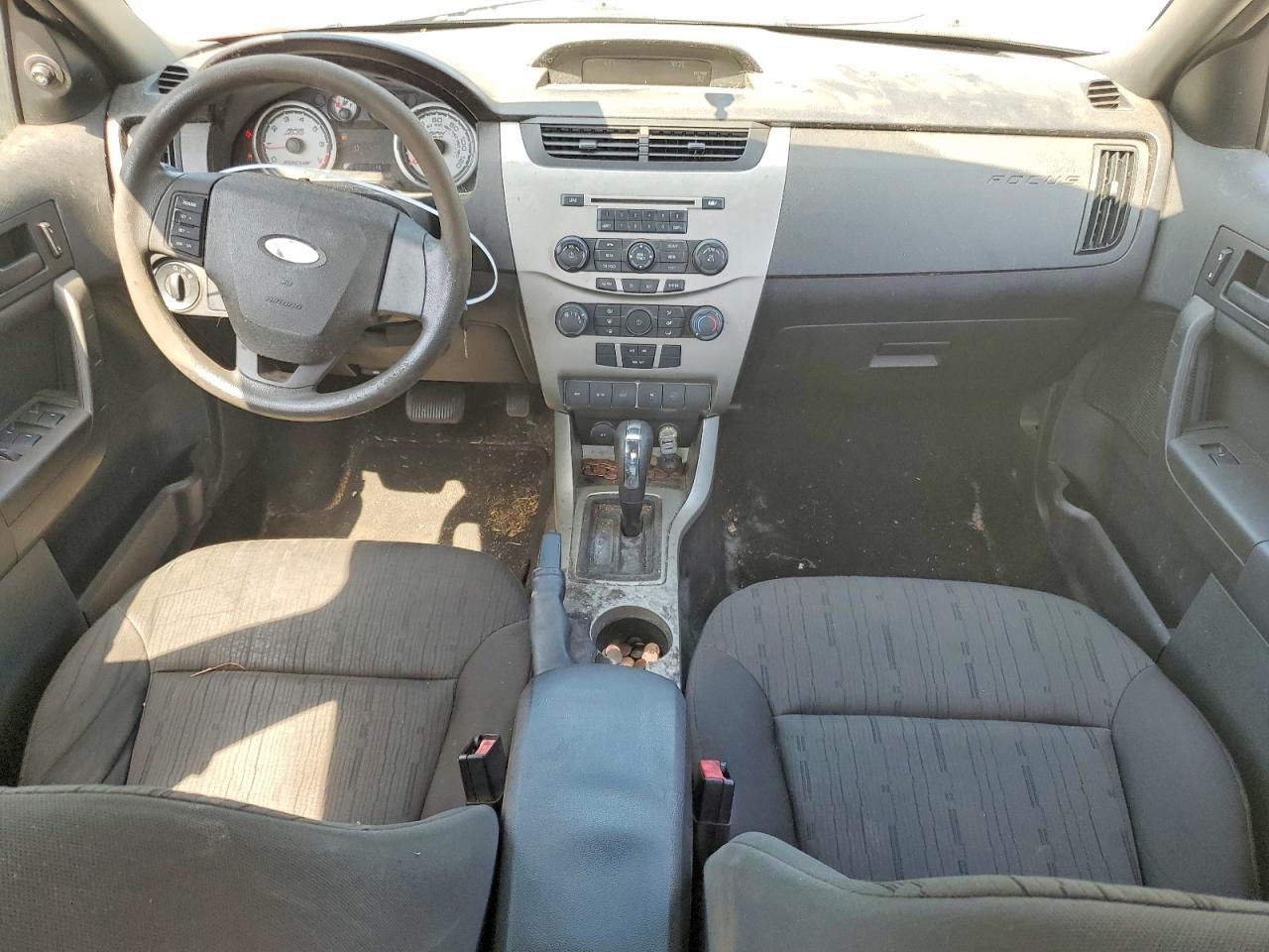 2010 Ford Focus Se Red vin: 1FAHP3FN1AW276341