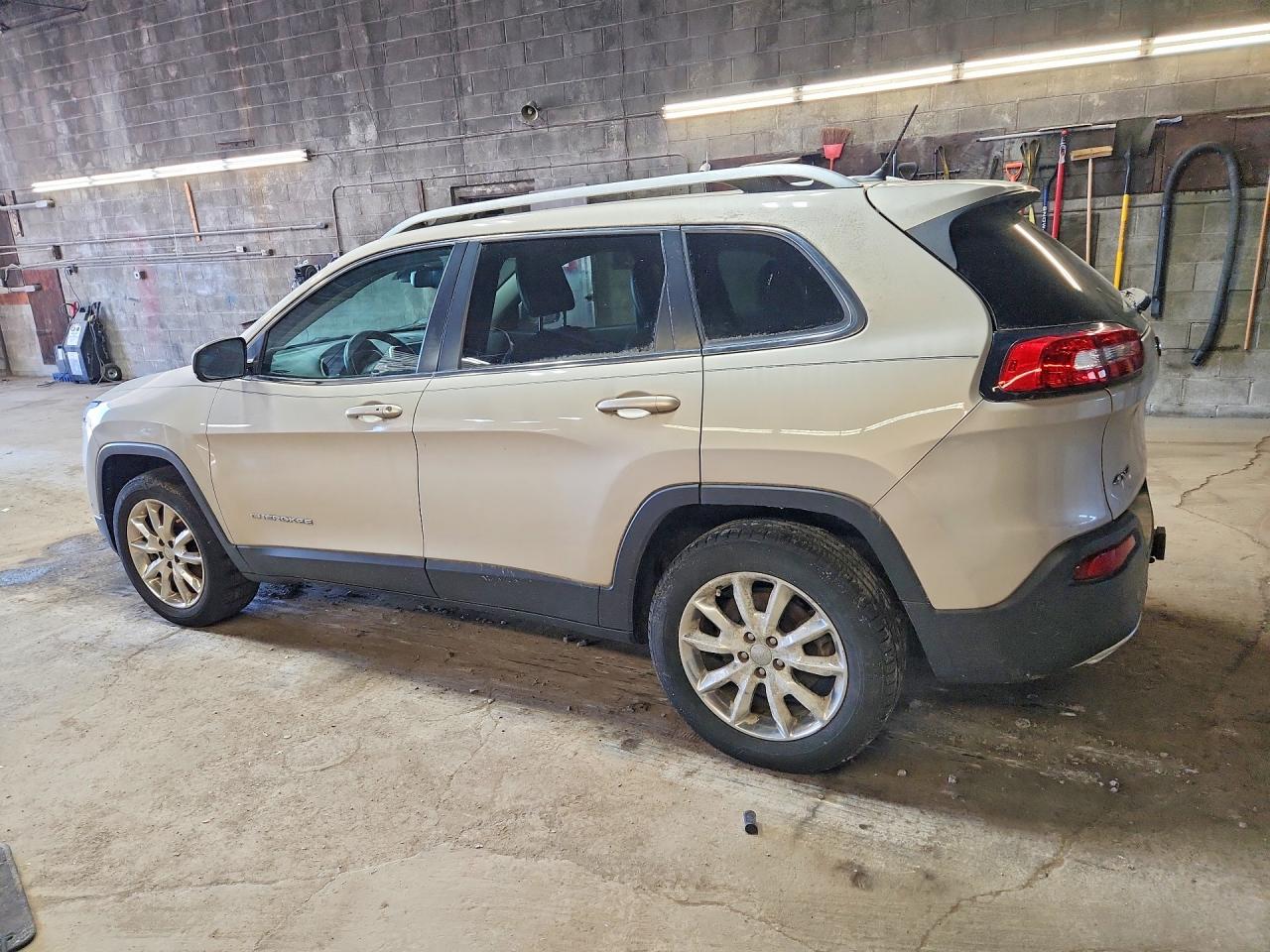 2015 Jeep Cherokee Limited Gold vin: 1C4PJMDS5FW608892