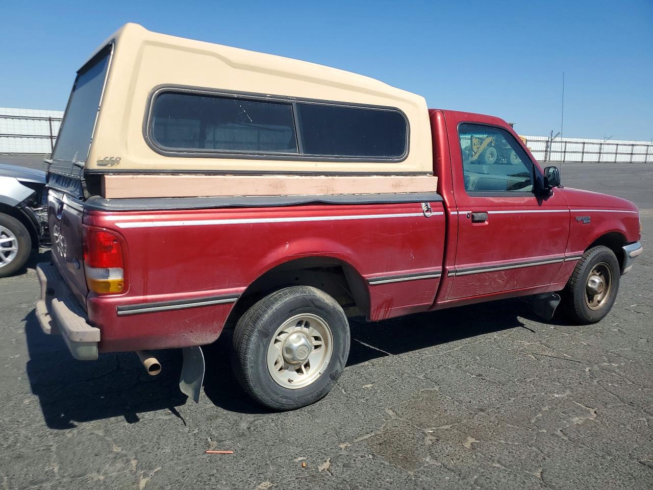 1997 Ford Ranger Red vin: 1FTCR10UXVUD26111
