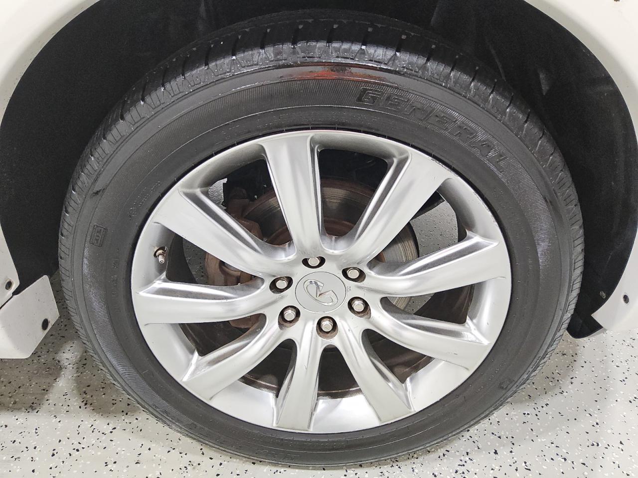 2012 Infiniti Qx56 Base White vin: JN8AZ2NE2C9023374 Damage: Right Front Wheel, Curb Rash, 4 To 5 Inches