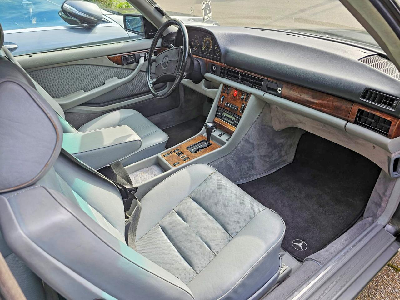 1987 Mercedes-benz 560 Sec Black vin: WDBCA45D9HA320337