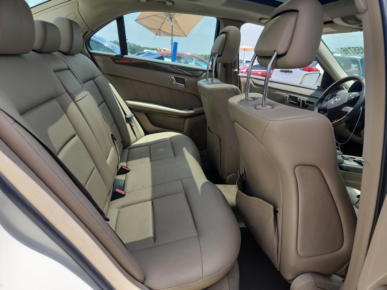2011 Mercedes-benz E 350 4matic White vin: WDDHF8HB7BA349021