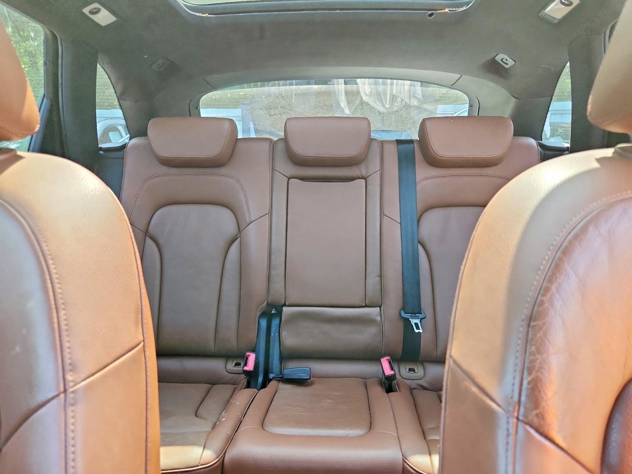 2010 Audi Q5 Premium Plus Black vin: WA1LKAFP1AA048128