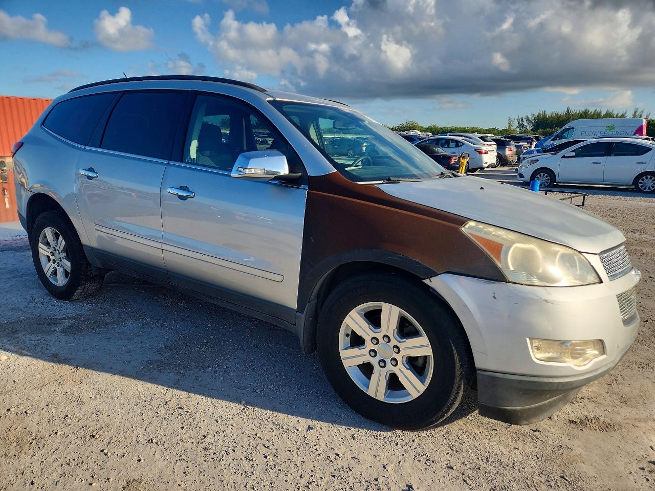 2012 Chevrolet Traverse Lt Silver vin: 1GNKVGED1CJ109961