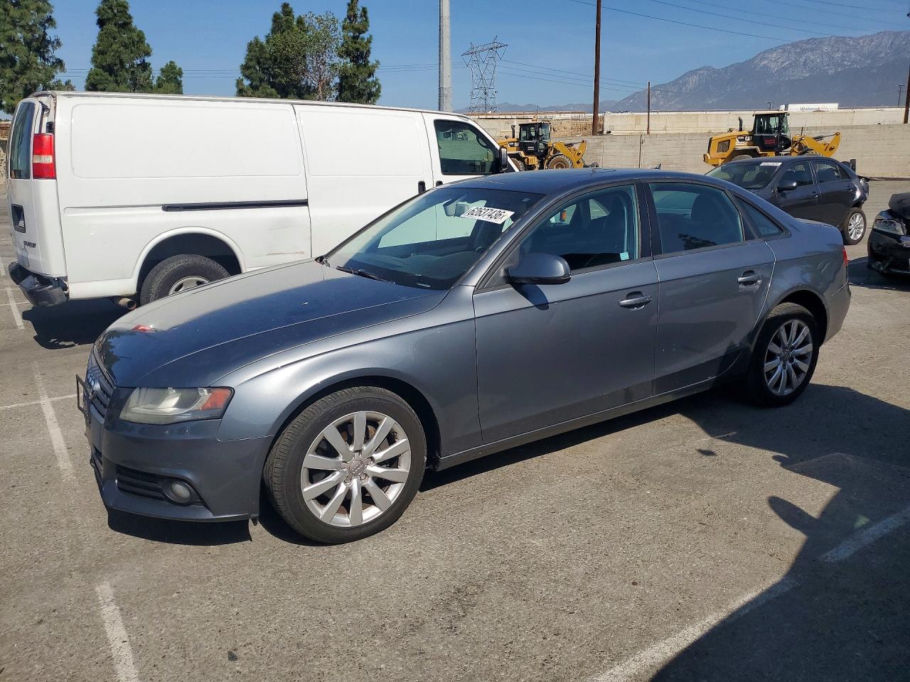 2012 Audi A4 Premium Silver vin: WAUBFAFL8CA047612