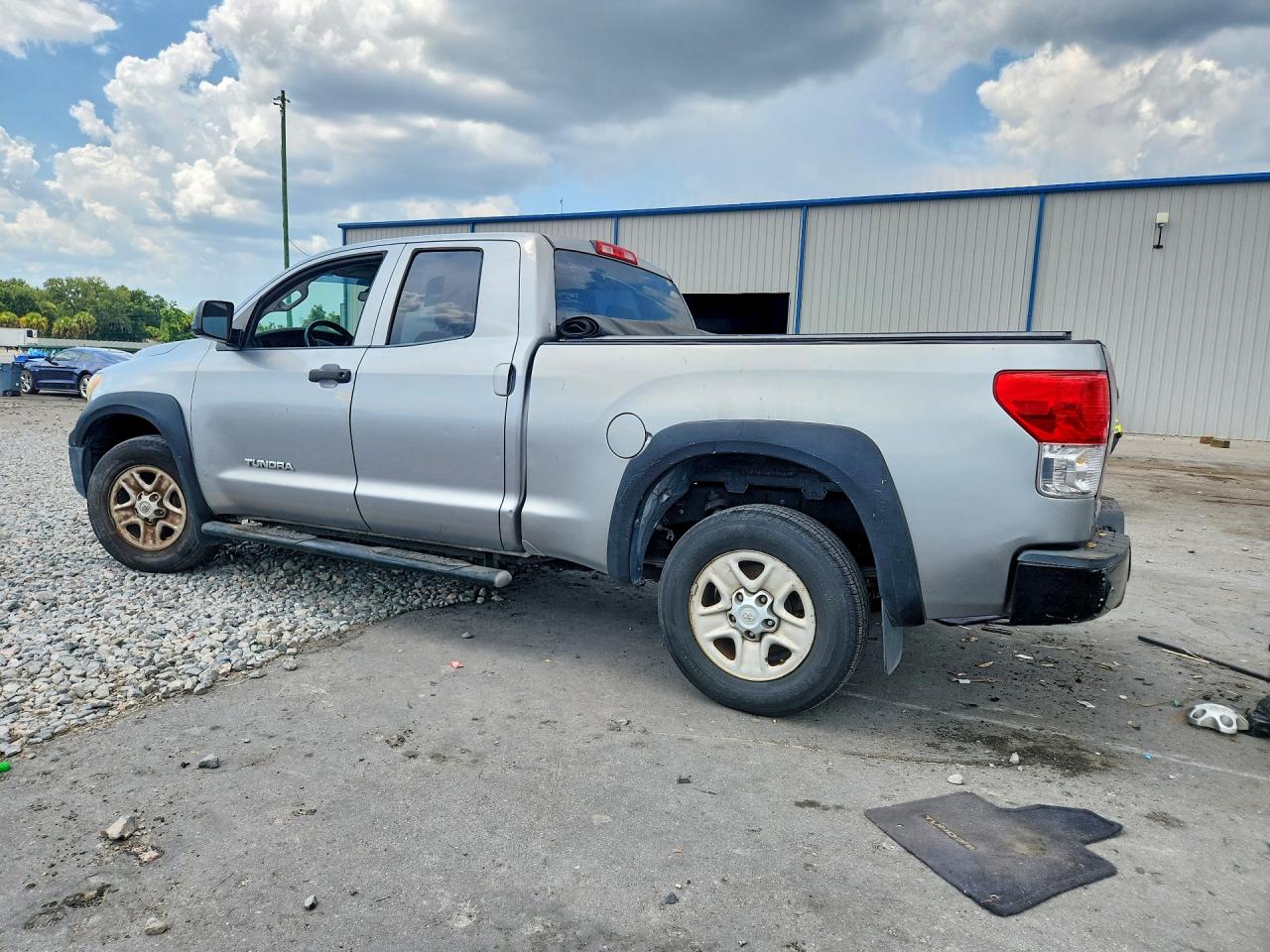 2010 Toyota Tundra Double Cab Sr5 Silver vin: 5TFRU5F10AX023702