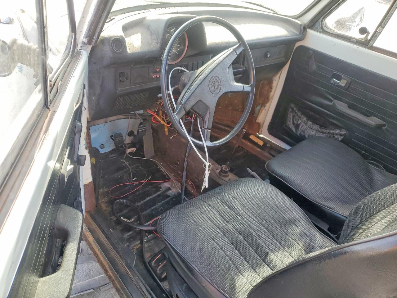 1973 Volkswagen Beetle Con Beige vin: 1532806461