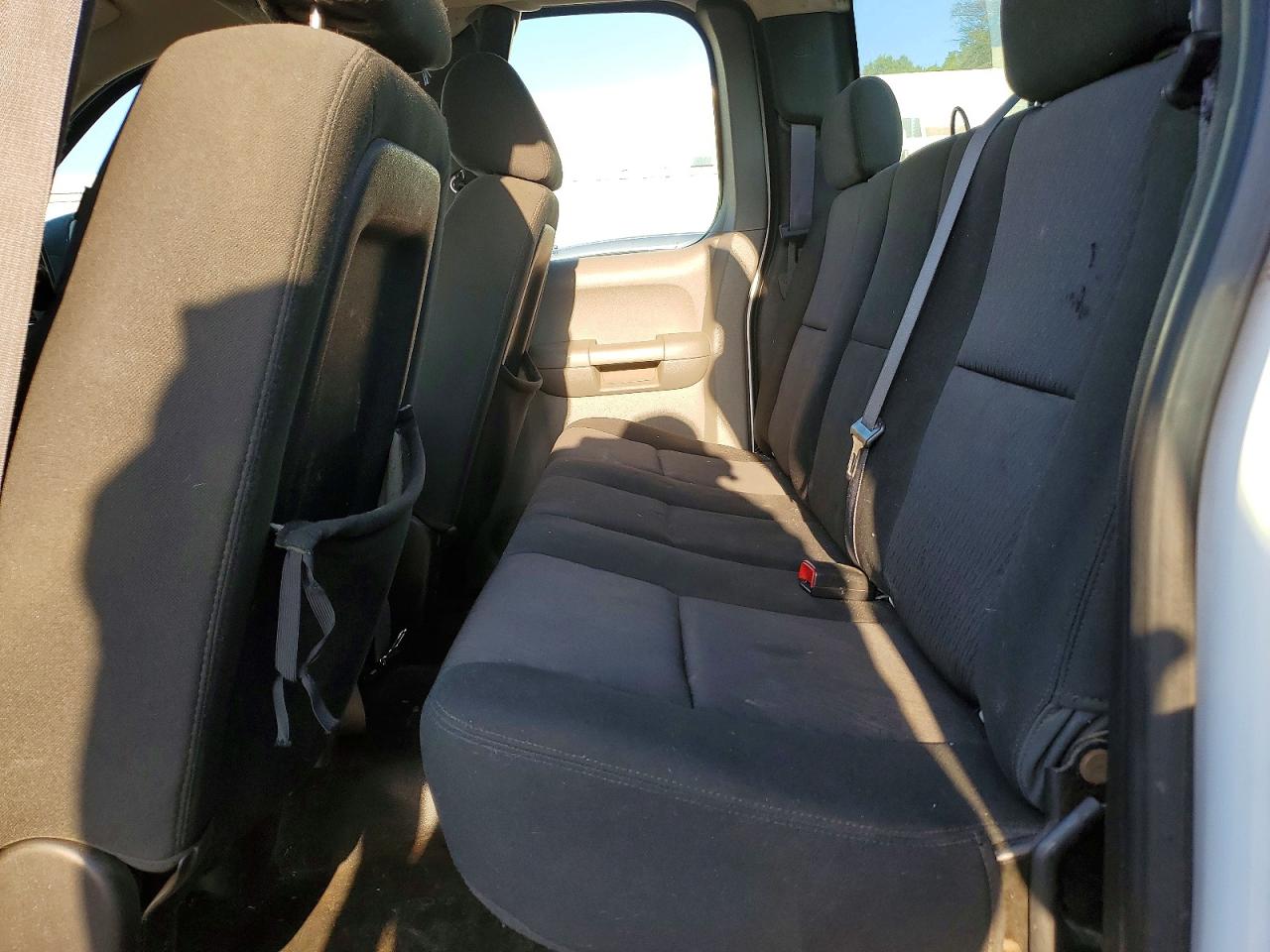 2012 Chevrolet Silverado C1500 White vin: 1GCRCPEA8CZ231043