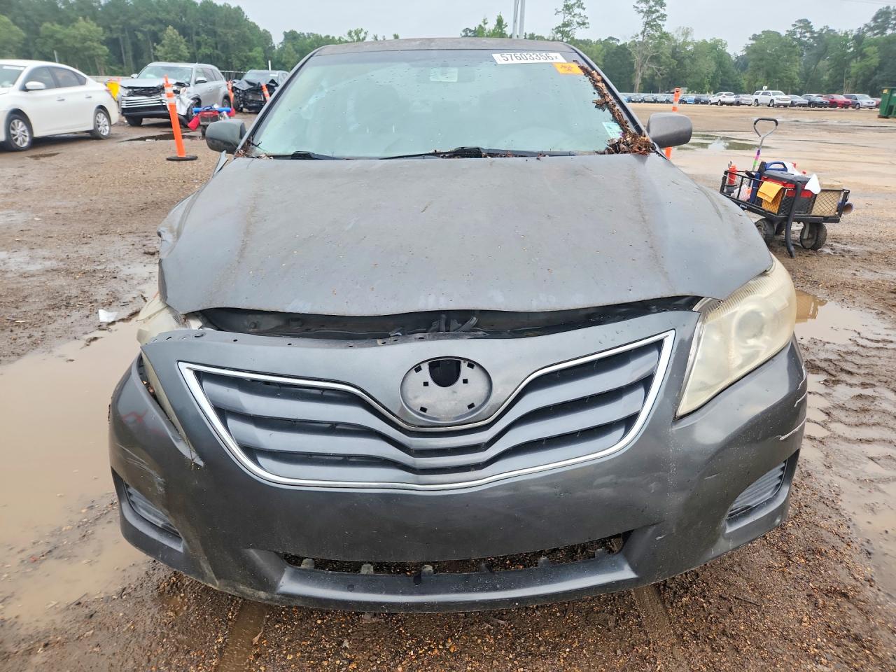 2011 Toyota Camry Le Gray vin: 4T1BF3EK1BU761825