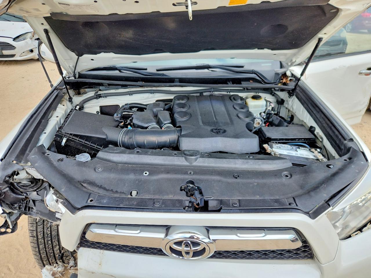 2013 Toyota 4runner Limited White vin: JTEZU5JR1D5055776