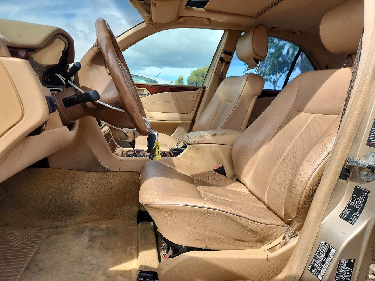 2001 Mercedes-benz E 430 Gold vin: WDBJF70J61B185647