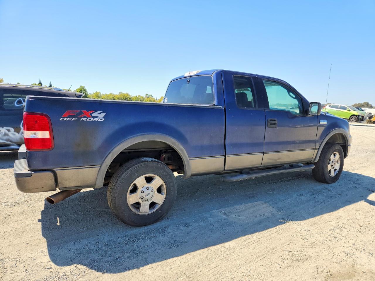2004 Ford F150 Blue vin: 1FTPX14584NA65211