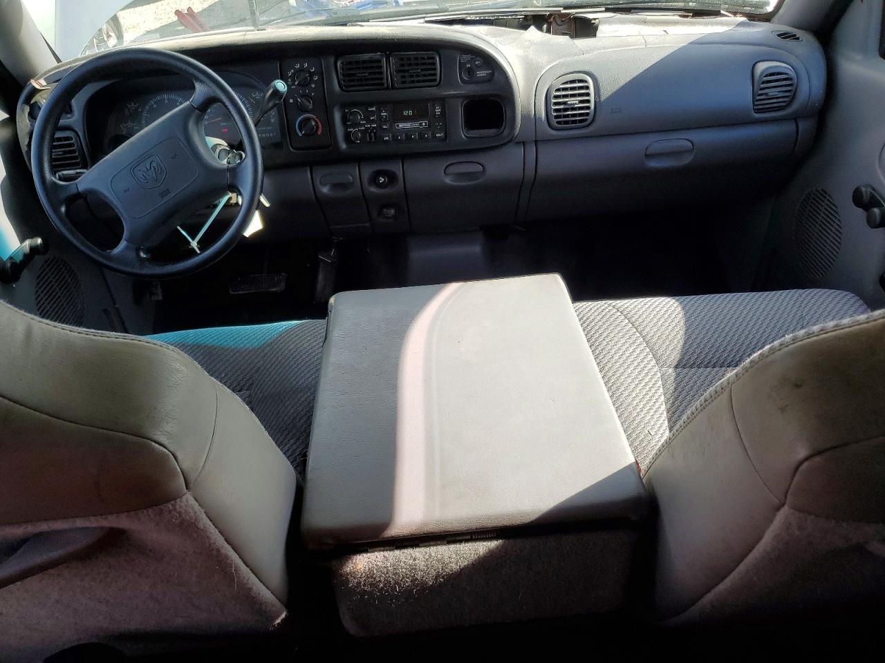 2000 Dodge Ram 2500 Silver vin: 3B7KC23Z7YG147669