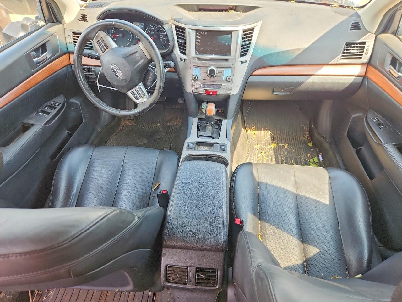 2013 Subaru Outback 2.5i Limited Silver vin: 4S4BRBPC1D3202064