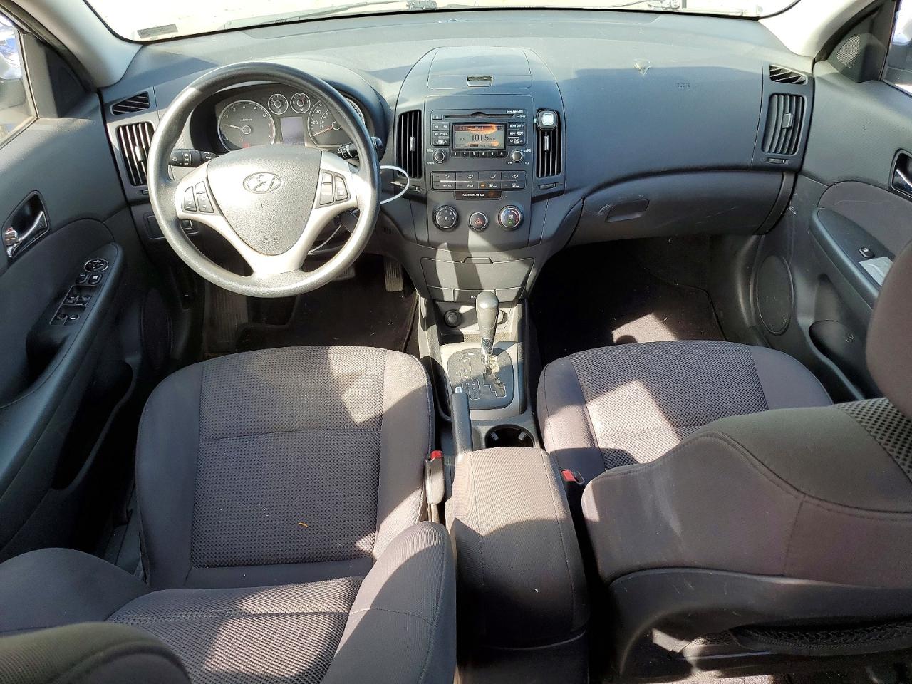 2011 Hyundai Elantra Touring Gls Silver vin: KMHDC8AE2BU121346