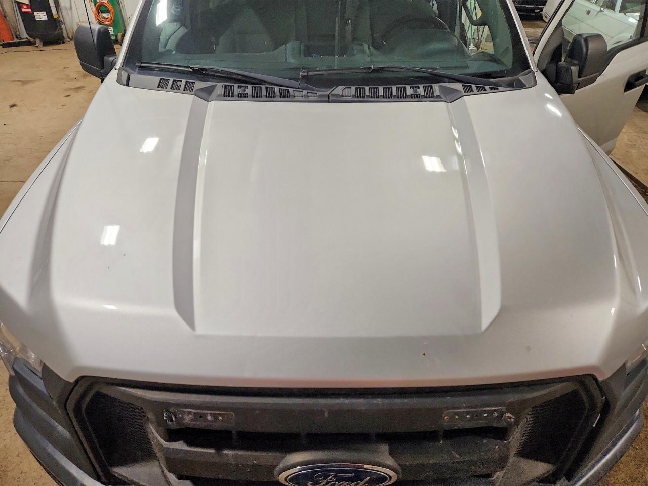 2015 Ford F150 Supercrew Silver vin: 1FTEW1EG9FKE55166
