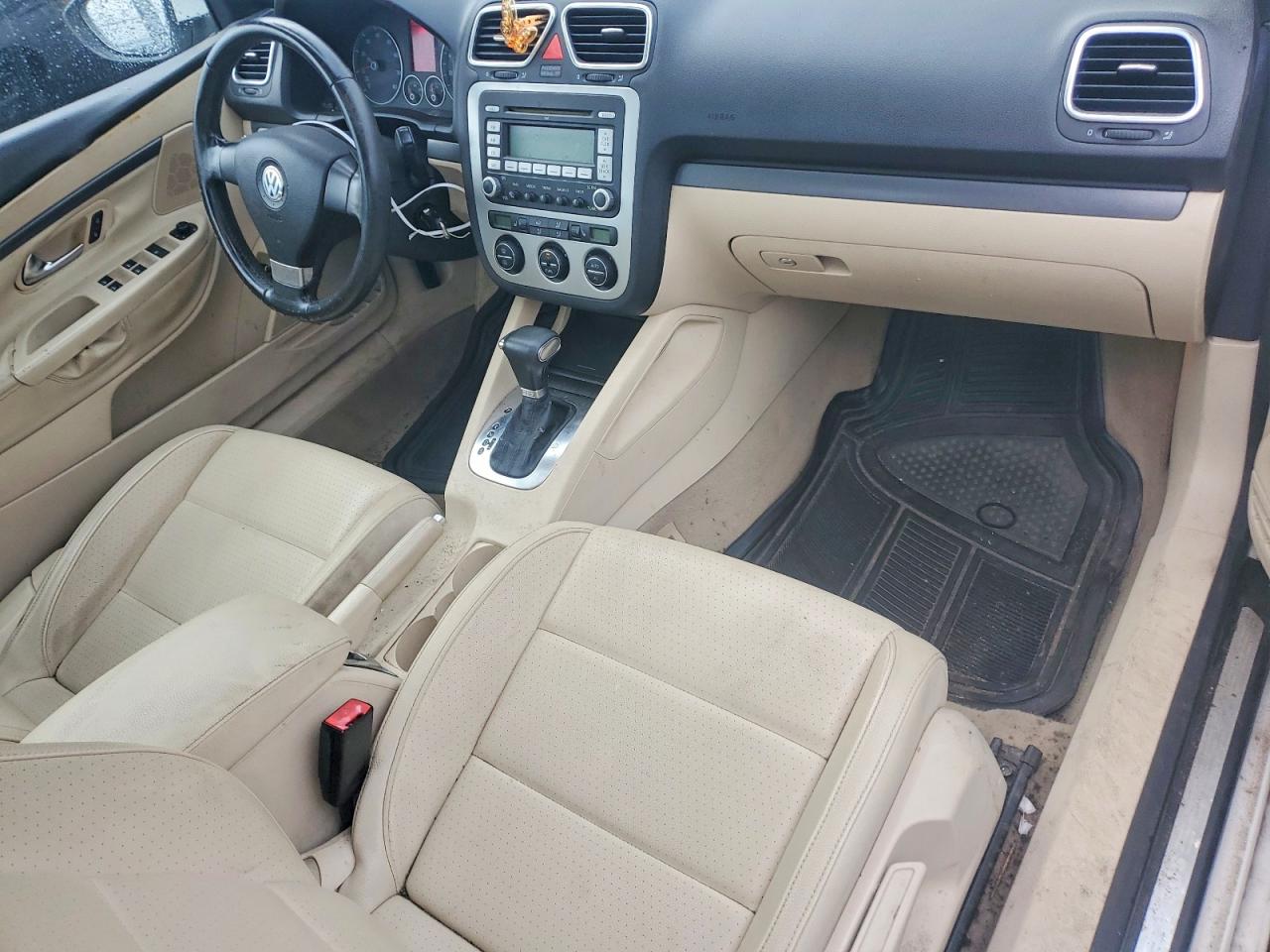 2009 Volkswagen Eos Turbo White vin: WVWBA71FX9V012447