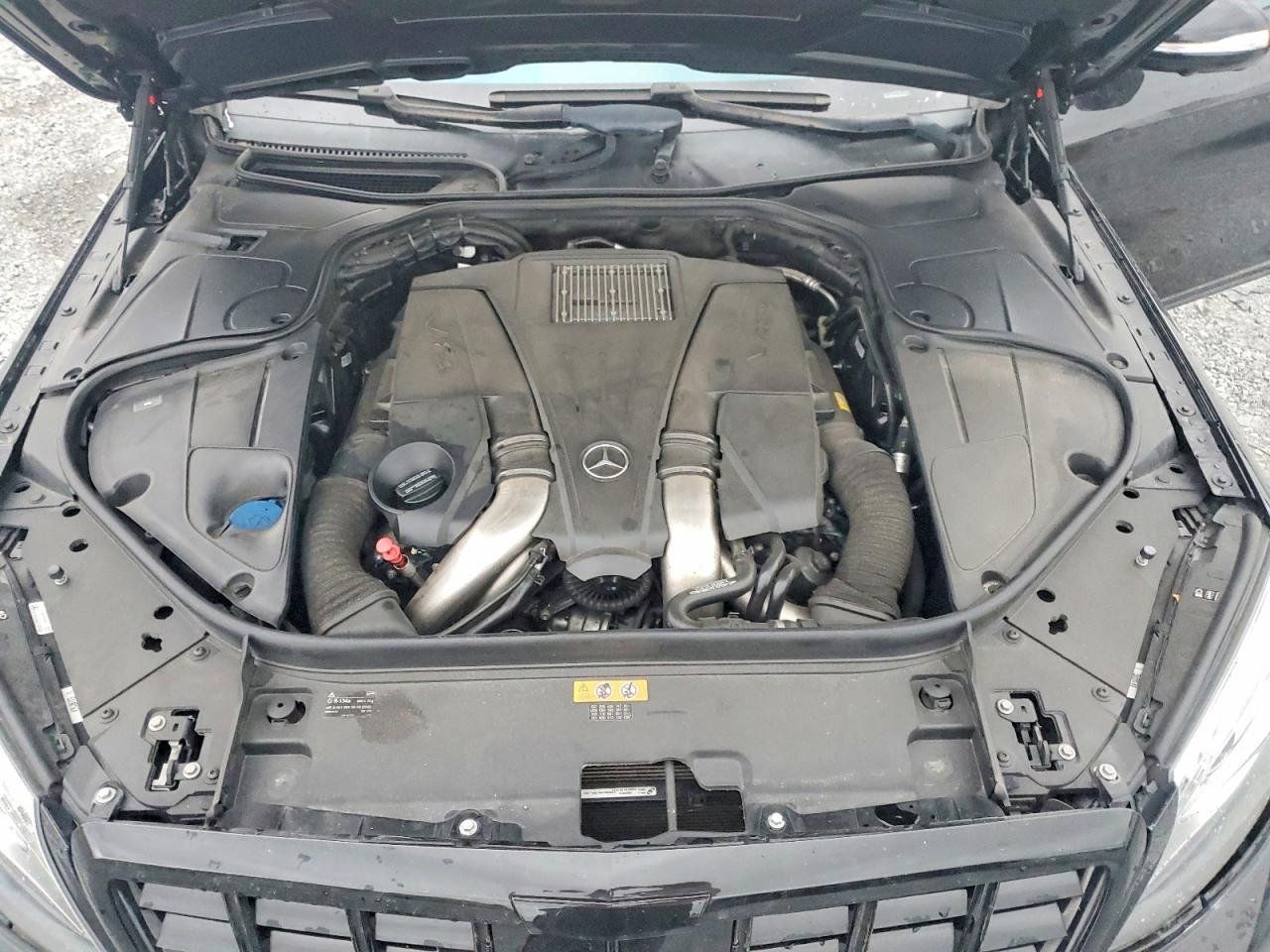 2015 Mercedes-benz S 550 Black vin: WDDUG8CB4FA071980