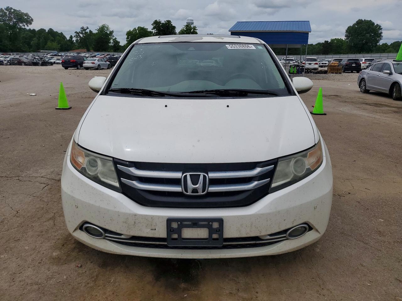 2014 Honda Odyssey Touring White vin: 5FNRL5H95EB078829